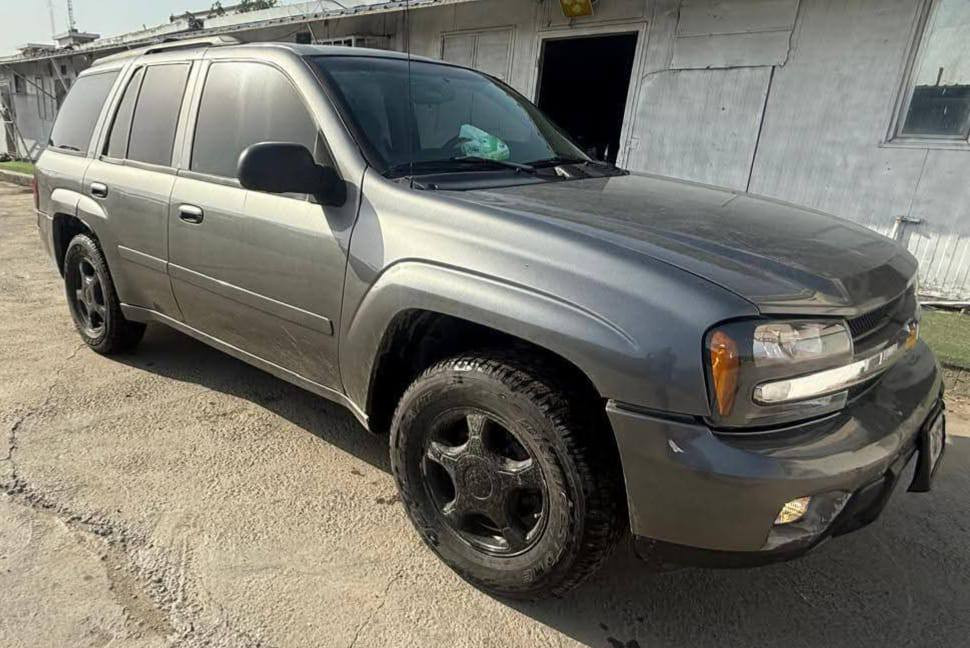 سلام عليكم البيع بلايزرموديل ٢٠٠٧مصبوغه حزام الجماليه فقط اصوله كامله بسمي رقم انكليزي بغدادمكينه كير مكفوله كهربائية كله شغل خير من الله دوشمه جديده السياره احله من الصوره العنوان بغداد الغزاليه شارع المشجر السعر٧٥وبيه مجال وترهم مراوس حسب القناعه اتصال ‏‪   ***********
‬‏‏‪***********‬‏
