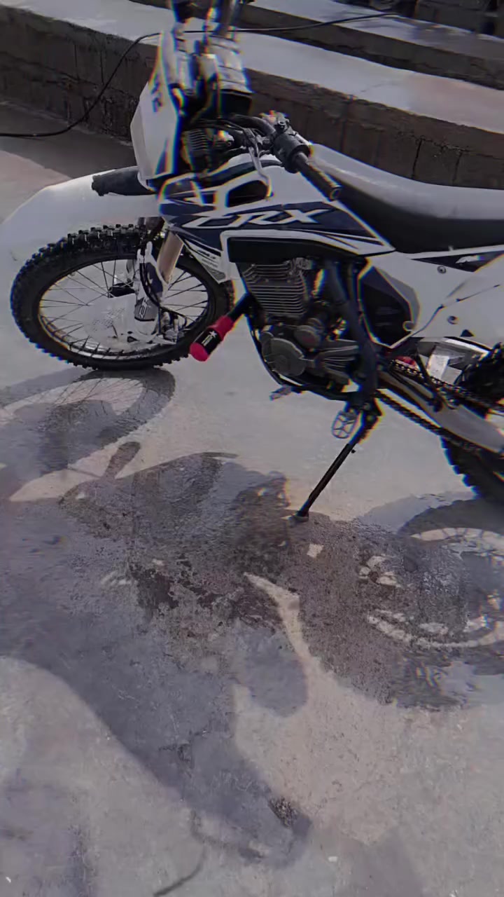 دراجه قفاز للبيع موديل25محرك300//السعر خاص
مامتواجد  عل فيس هاذ رقمي***********
