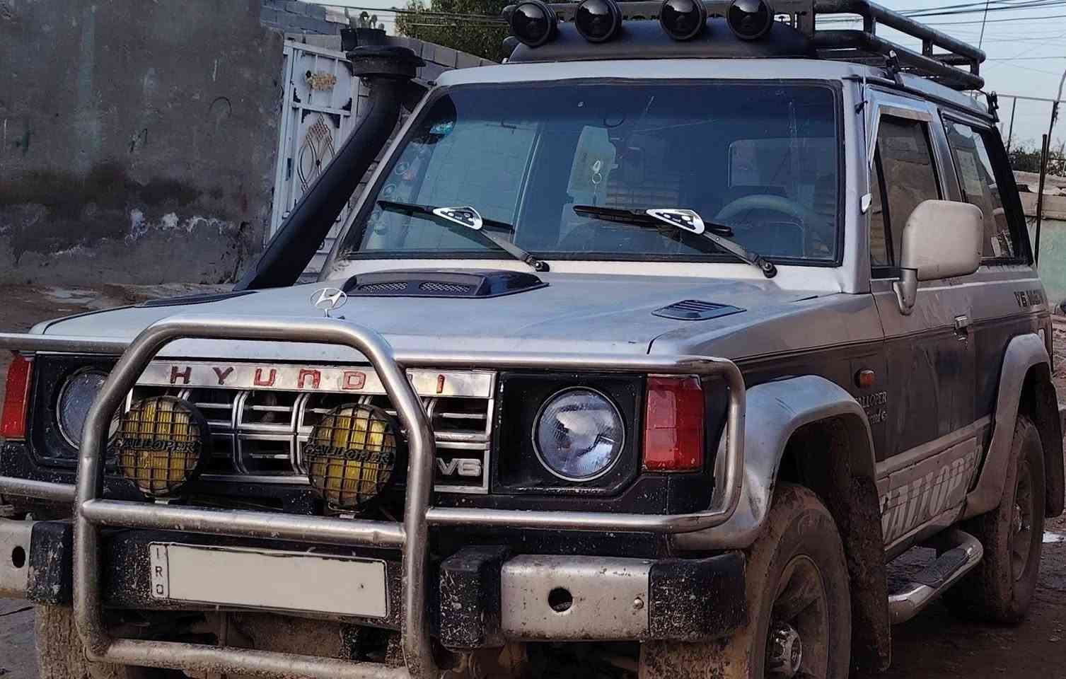 هونداي كالوبر
موديل 1992
رقم بغداد انكليزي 
بدون حادث بدون صبغ
محرك بلاد  كير اوتوماتيك
مكفولات /فول كهربائيات فول كيجات /صدر امامي وخلفي نظيف /تخم تاير ياباني
دواخل حلوه مدوشمه جلد
كشنات امامي وخلفي قلاب
منضومة تبريد كامله تحتاج غاز فقط/اللوكير شغال فقط الكاردن مشيول/ تراي  ونعومه  اللي  بالك  
السعر 52 $ او مراوس حسب القناعه
 مايعجبك المنشور اعبره
بالصلاة على محمد وآل محمد 
يوجد فديو تفصيلي للسياره اللي يريد يجي خاص
مكانها بغداد شهداء العبيدي الثالثه ***********
