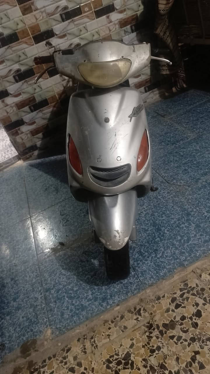 سلام عليكم 
اكزز للبيع مفتوحه  كفرات بلاد كلهه شغاله لايت بكلايت اشاير نقصهه فقط باتري ناصري مركز


**إذا كنت صاحب هذا الإعلان وتريد حذفه لأي سبب، رجاءا أرسل رسالة إلى الدعم الفني**