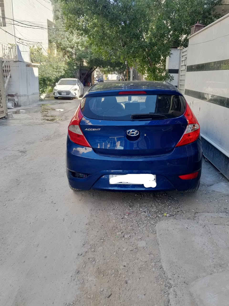 اكسنت رقم بغداد موديل 2016 وارد امريكي محرك 1600 السعر 88 وبيها مجال موبايل ***********
