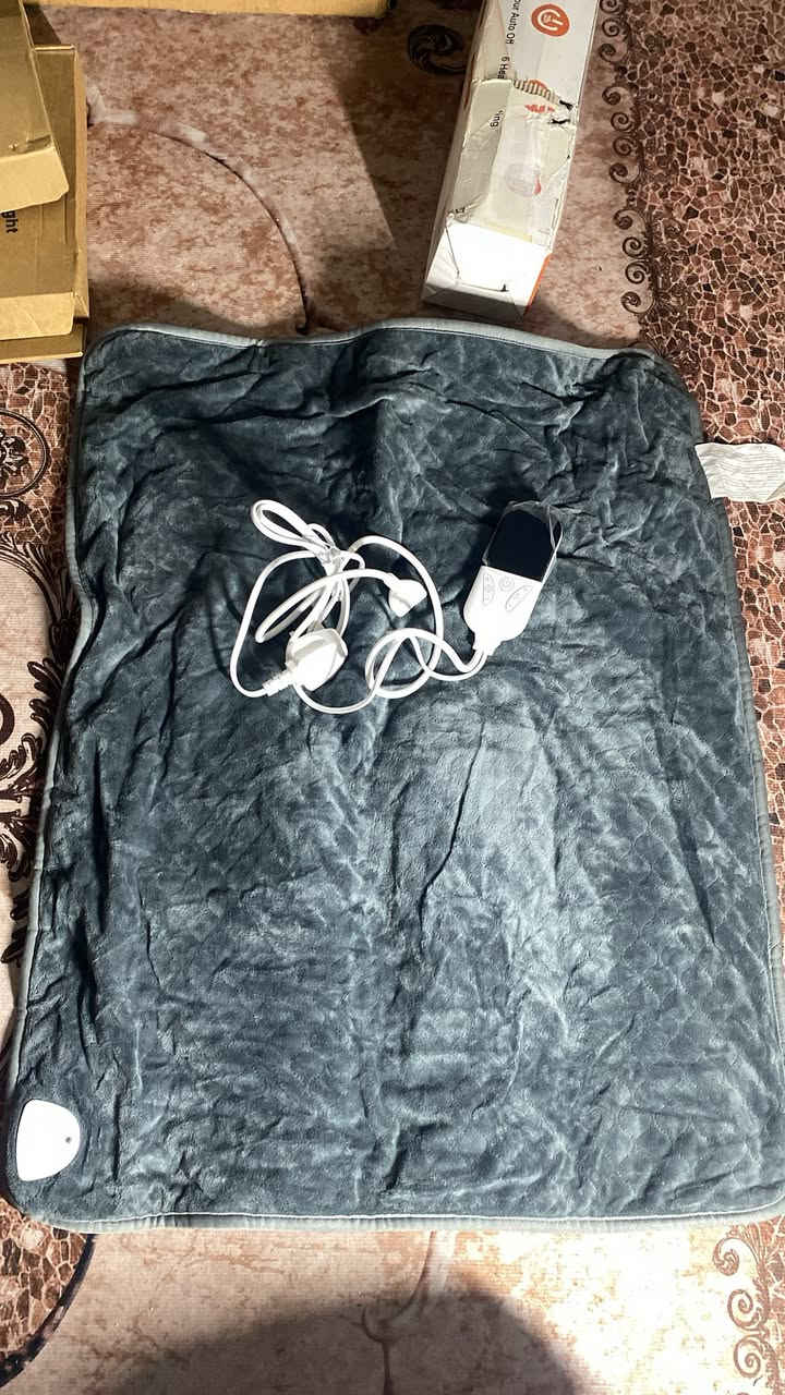 غطوه تدفي وتنطي حراره حجم صغير ب25 الف


**إذا كنت صاحب هذا الإعلان وتريد حذفه لأي سبب، رجاءا أرسل رسالة إلى الدعم الفني**