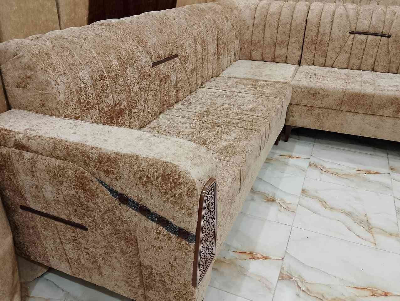 ديوان 9 مقعد تفصال عراقي الصنع خشب بلوك جديد غير مستخدم قماش هاواي خاولي القديفه السعر 300 قفللل
*********** واتس 
***********
