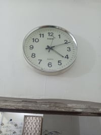 ساعة نظيفة • شغالة • مكاني الحريه الأولى