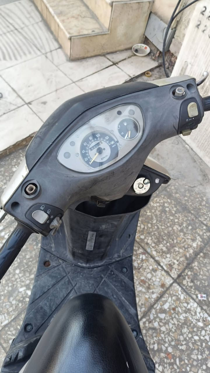 سلام عليكم ، ماكس ثعلب للبيع او مراوس بدراجة بريز نفس النضافة ، دراجة شهر 8 نزلتها رمبة ماناقصها شي كلها شغالة شغل واطلع وين متريد ، سعر 650


**إذا كنت صاحب هذا الإعلان وتريد حذفه لأي سبب، رجاءا أرسل رسالة إلى الدعم الفني**