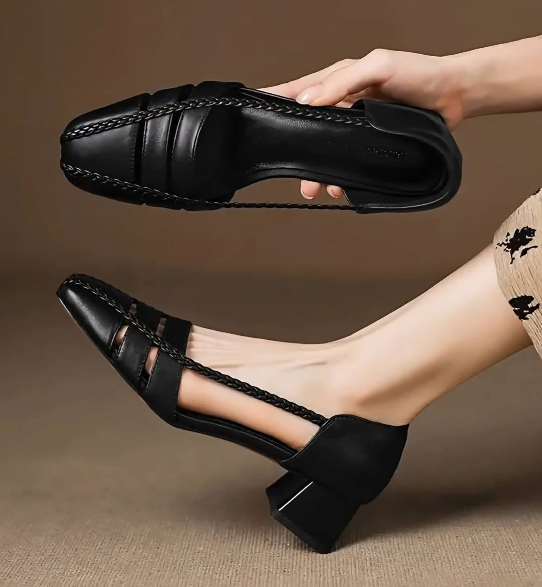 جمعة غير شكل… تخفيضات نار 🔥
أكثر من 200 موديل من الكعب 👠
ألوان + قياسات + براندات مختلفة تناسب كل الأذواق 😍

💣 السعر مفاجأة الموسم:
أي كعب داخل المحل فقط بـ 8 آلاف 😱

⏰ العرض يبدأ يوم الجمعة وينتهي بنفس اليوم بالليل
(يعني يوم واحد فقط… الفرصة ما تتعوض!)

🚨 أقوى عرض على مستوى الموصل
والكمية محدودة… اللي يجي أول يختار أول

✨ لا تفوتي الفرصة وكوني الأجمل بأرخص سعر ✨

#عرض_الجمعة #تخفيضات #كعب #موصل #العراق #فاشن #احذية #ستايل #عروض #ترند


**إذا كنت صاحب هذا الإعلان وتريد حذفه لأي سبب، رجاءا أرسل رسالة إلى الدعم الفني**