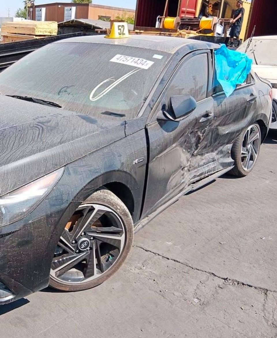 - [ ] هونداي النترا N LINE  فول رياضي 
- [ ] رقم كربلاء الدولي تحويل مباشر 
‎الموديل : 2023
‎عداد المسافه : 32,000 mill
‎حجم المحرك : 4 سلندر 1600 تيربو 
‎الضرر : صبغ ابواب ثنين جهة سائق 
‎ايرباك فقط برده طاك ومصلح
‎المواصفات N LINE 
‎فتحة سقف .. مقاعد جلد 
‎بصمة تشغيل وابواب تشغيل عن بعد 
‎رادار امامي جانبي خلفي 
‎نقاط عمياء تحديد مسار قياده اليه 
‎شاحن وايرلس .. شاشه دجتل 
‎لايت الامامي لد .. بكلايت خلفي لد 
‎وباقي المواصفات المعروفه
 تخم تاير جديد رياضي اصلي 
السعر 155 وبي مجال بسيط


**إذا كنت صاحب هذا الإعلان وتريد حذفه لأي سبب، رجاءا أرسل رسالة إلى الدعم الفني**