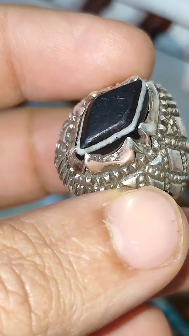 جزعه يمانيه جراخه كوفيه مختلفه


**إذا كنت صاحب هذا الإعلان وتريد حذفه لأي سبب، رجاءا أرسل رسالة إلى الدعم الفني**