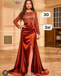 ملابس • لون حلو