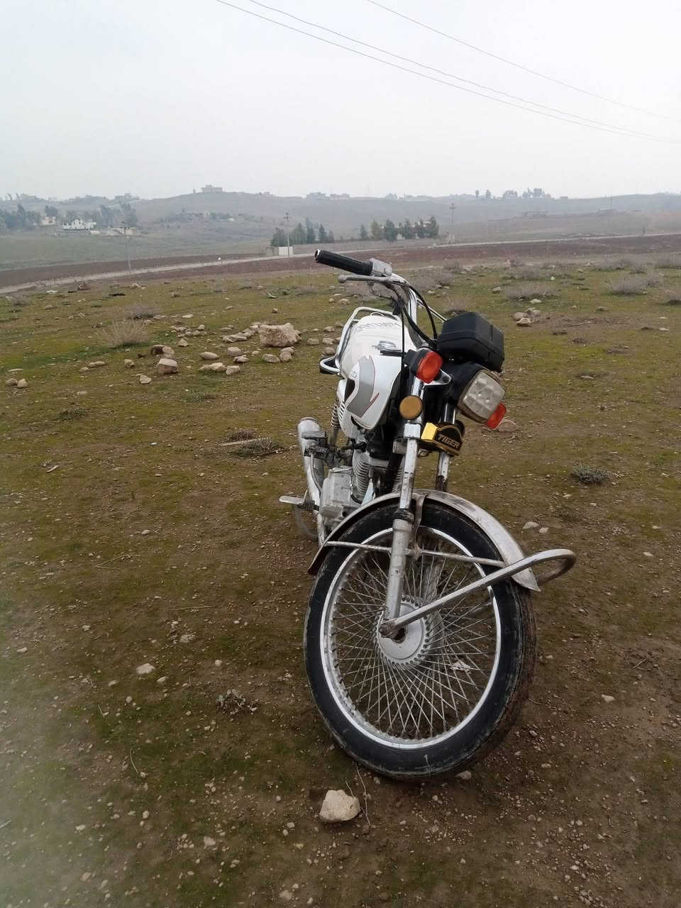 السلام عليكم الماطور للبيع تايكر 20وزن ثقيل مفتوح واخر نمره مال الكير ما ترجع السعر 350وبي مجال قليل ***********
