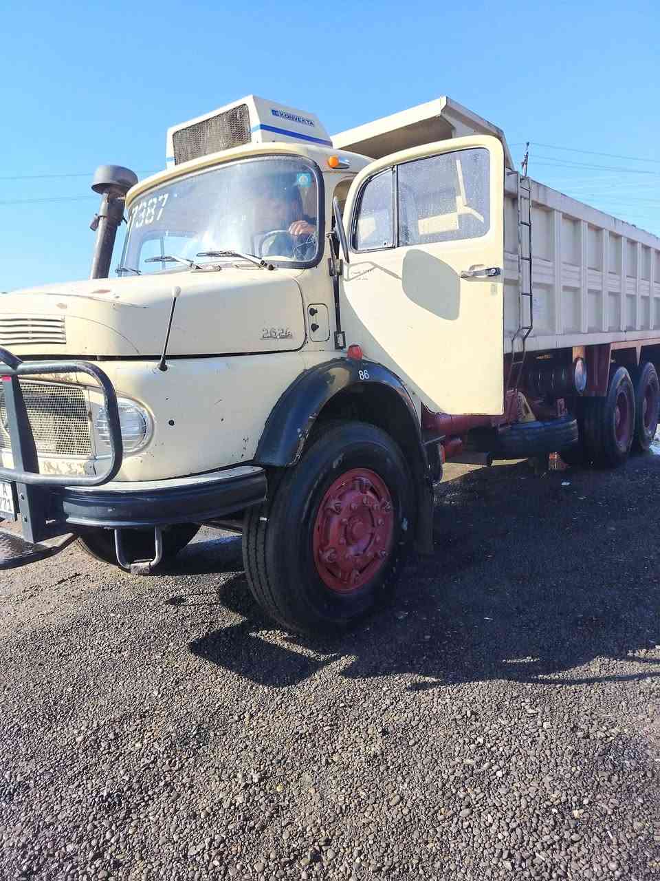 اقجم مطوله قماره بلاديه
محرك كير شرط
رقم انكليزي تحويل مباشر
بدي مايلر
جاهزه للشقل
للاستفسار
***********
***********
