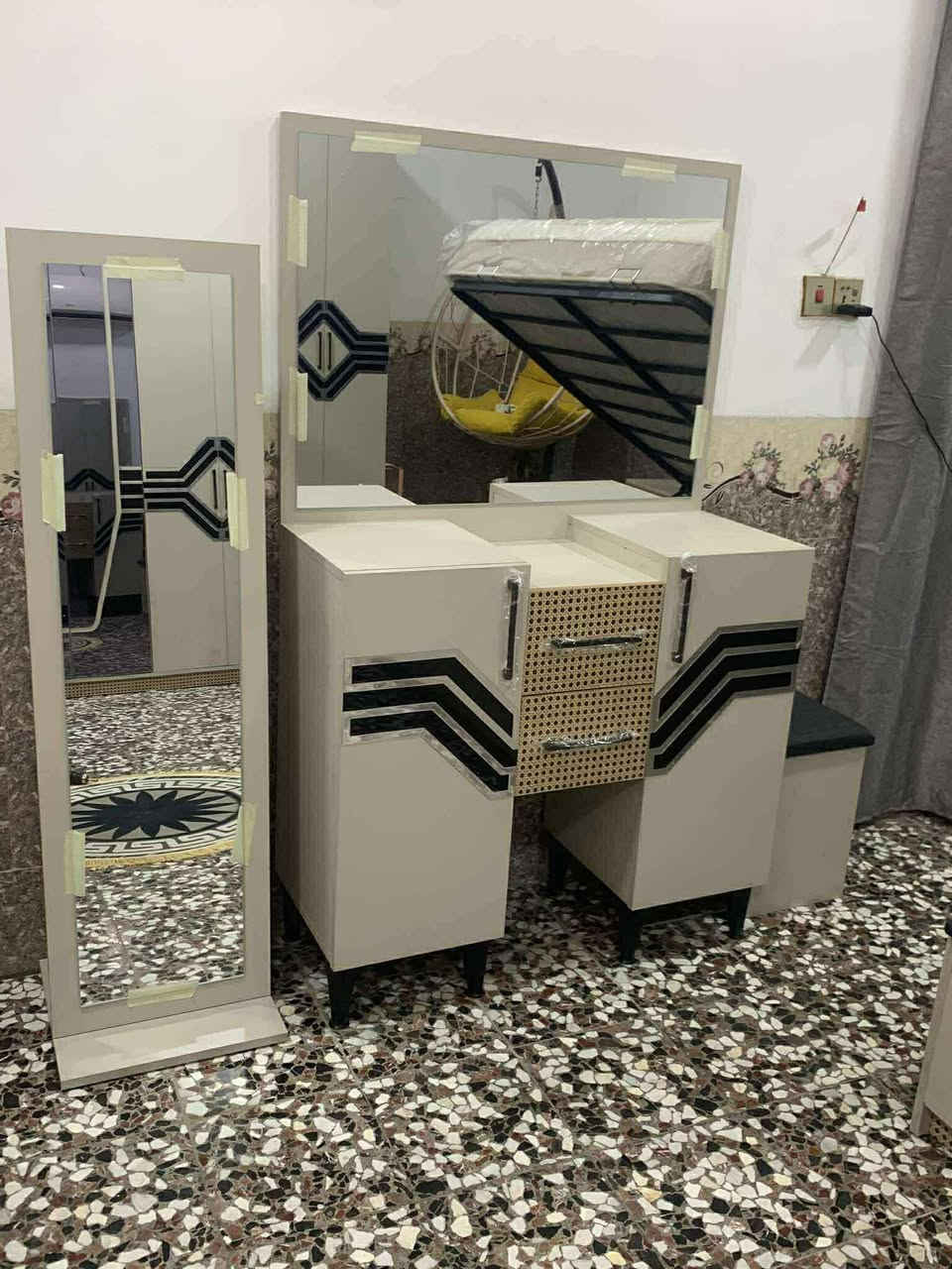 في غرفه نوم تركي جديده بعده بنايلونهه مكانهم نجف السعر مليون النجف, العراق


**إذا كنت صاحب هذا الإعلان وتريد حذفه لأي سبب، رجاءا أرسل رسالة إلى الدعم الفني**