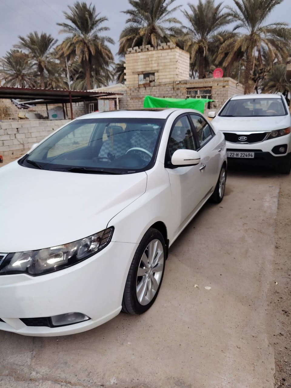 سلام عليكم سيراتو للبيع مديل 12 كفاله عامه فقط باردات بسيطات السياره فول  فتحه مكينه وكير وتبريد وحداديه مكفولات رقم أربيل دولي السعر ١١٠ وبيها مجال للاستفسار *********** مكان السياره كوفه ام عباسيات
