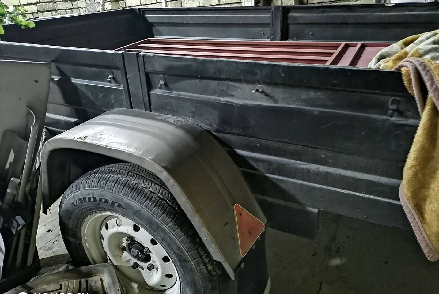 السلام عليكم
مكلف بالنشر عندي عربانة امريكي بلادي دنكير شغالة اشارات وتايرات جديد كلشي مناقصها رايدها للبيع 
مكانها بغداد يتم تحديد سعرها من قبل صاحبها ***********
