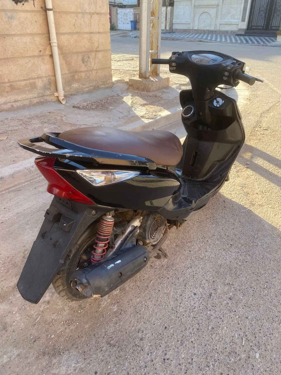 ماكس ثعلب ١٤٠ دراجه مكينه مكفول لاتنقص لاتبخير شلعه ومعدل تخبل نكره بكل وكت مكان الشعب للسعر ٤٠٠ 
***********
