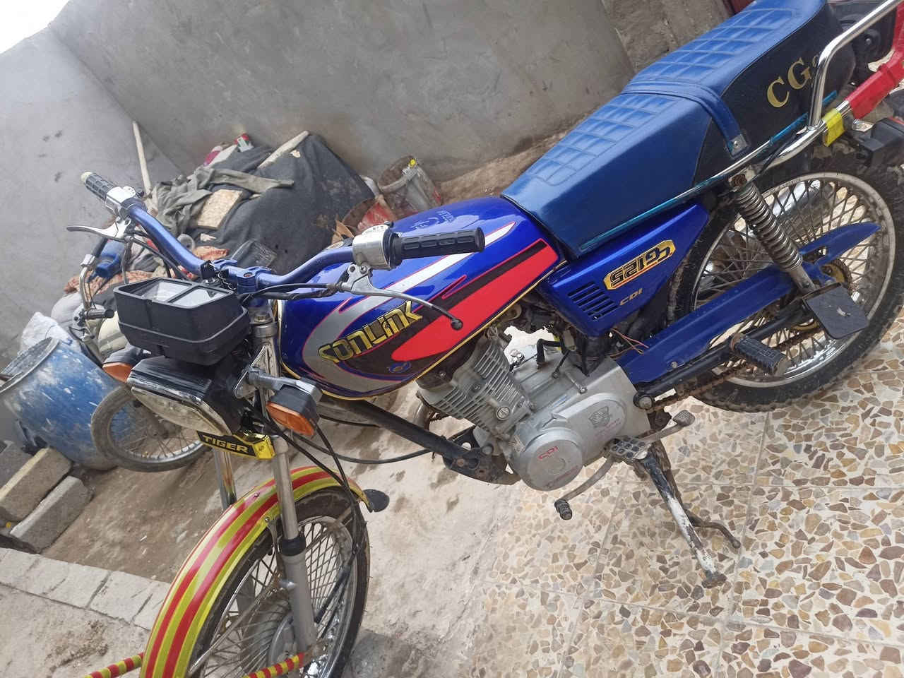 ماطور تايكر 2020 من شتريتو من صاحبو كال بس قبق الفيلسه مفتوح اني ابيعك مفتوح بس المحرك فول معدل وتحريكه نار اعارض بستوته وانطي فرق واذا بيع ب 320


**إذا كنت صاحب هذا الإعلان وتريد حذفه لأي سبب، رجاءا أرسل رسالة إلى الدعم الفني**