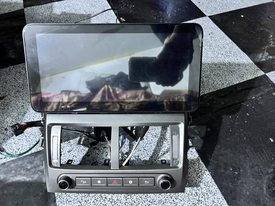 غراض كورلا من 2010ل 2013 
المسجل ابلادي 25الف
شاشة شكل الكزز لك جديدة 125الف قفل
اسبايدر خلفي اصلي 25الف

وأي استفسار اتصل ***********
