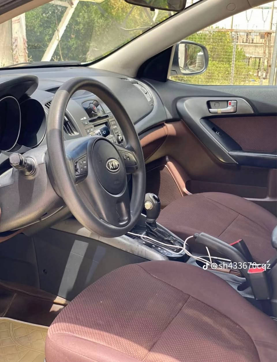 السلام عليكم كيا سيراتو للبيع ٢٠١١خليجي
 السعر 85 وبيه مجال *********** مكاني دوانيه
