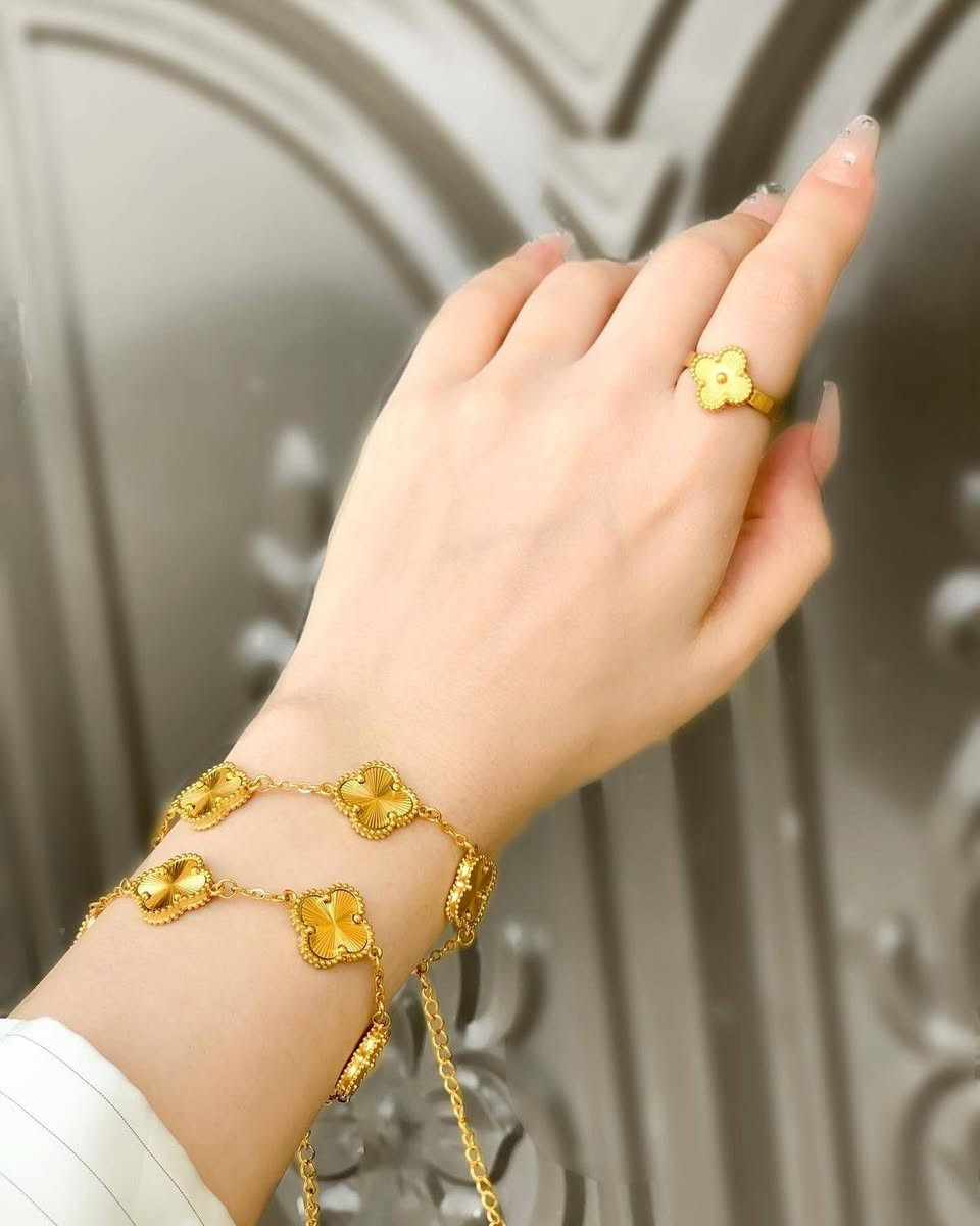 ✨ باوەڕ ناکەم لەم سێتە دەستبەندانە جوانتر هەبێت! 💎شیک، کوالێتی بەرز و سەرنجڕاکێش. 🙈


**إذا كنت صاحب هذا الإعلان وتريد حذفه لأي سبب، رجاءا أرسل رسالة إلى الدعم الفني**
