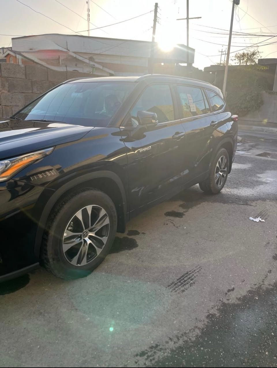 سيارة هايلاندر 2024 ( خليجية )
صفر وكاله عبد اللطيف جميل 
‏TOYOTA HIGHLANDER HYBRID 2024
!!️مرقم بغداد !!️ 
 الموديل 2024
 سعة المحرك  توربو 2,5L 
 عدد AIR BAG 8
 حساسات أمامية
 حساسات خلفية 
 دفع رباعي AWD 
 لايت زينون + LED
 ويل كب 18
 اريل نفكيتر 
 مفتاح التشغيل بصمة
 فتح الصندوق كهرباء
 شاشة 
 كاميرا دوارة 
 حركة مقعد السائق كهرباء
 7 ركاب
 مثبت السرعة 
 المودات والأوامر الصوتية
 أوضاع القيادة  Drive Mode
 تبريد شاشة
 3 قطع تبريد
 شاشة خلفية للتحكم في التبريد 
 هاند بريك كهرباء 
رادار
 تحديد المسار
ا Auto Hold  أوتو هولد
ا ISOFIX مثبت مقعد الطفل
 بردات أبواب خلفية 
السياره بحاله الوكاله ماشيه 31.000الف كم فقط ومغلفه PPF  هايبرد اقتصاديه بشكل موطبيعي 
السعر : 370$ دولار
اللاستفسار 
رقم ***********
