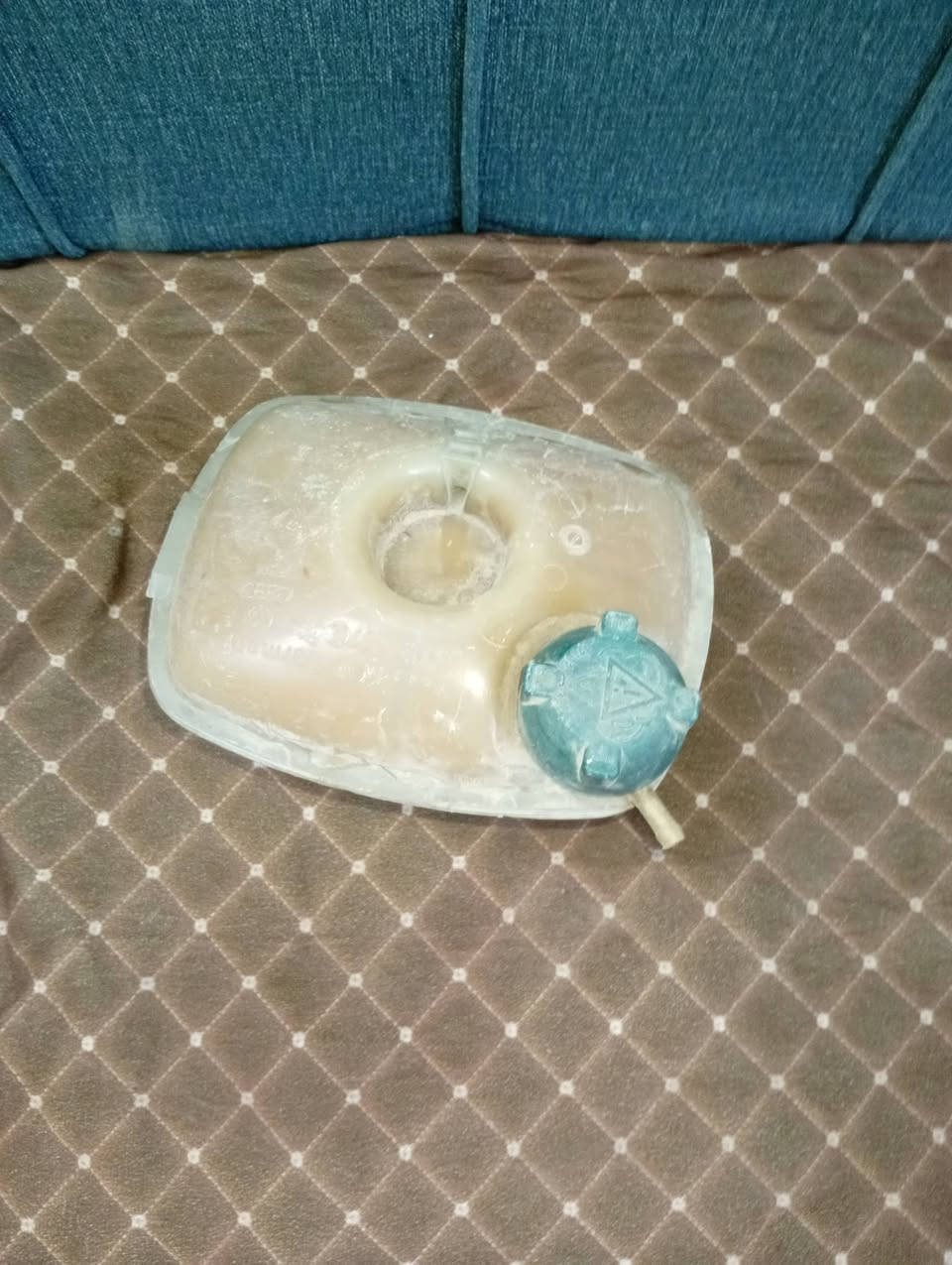 السلام عليكم مكاين جام 2جوبي وحده كهربائي ودبه مي السعر 25عنوان بغداد
***********
