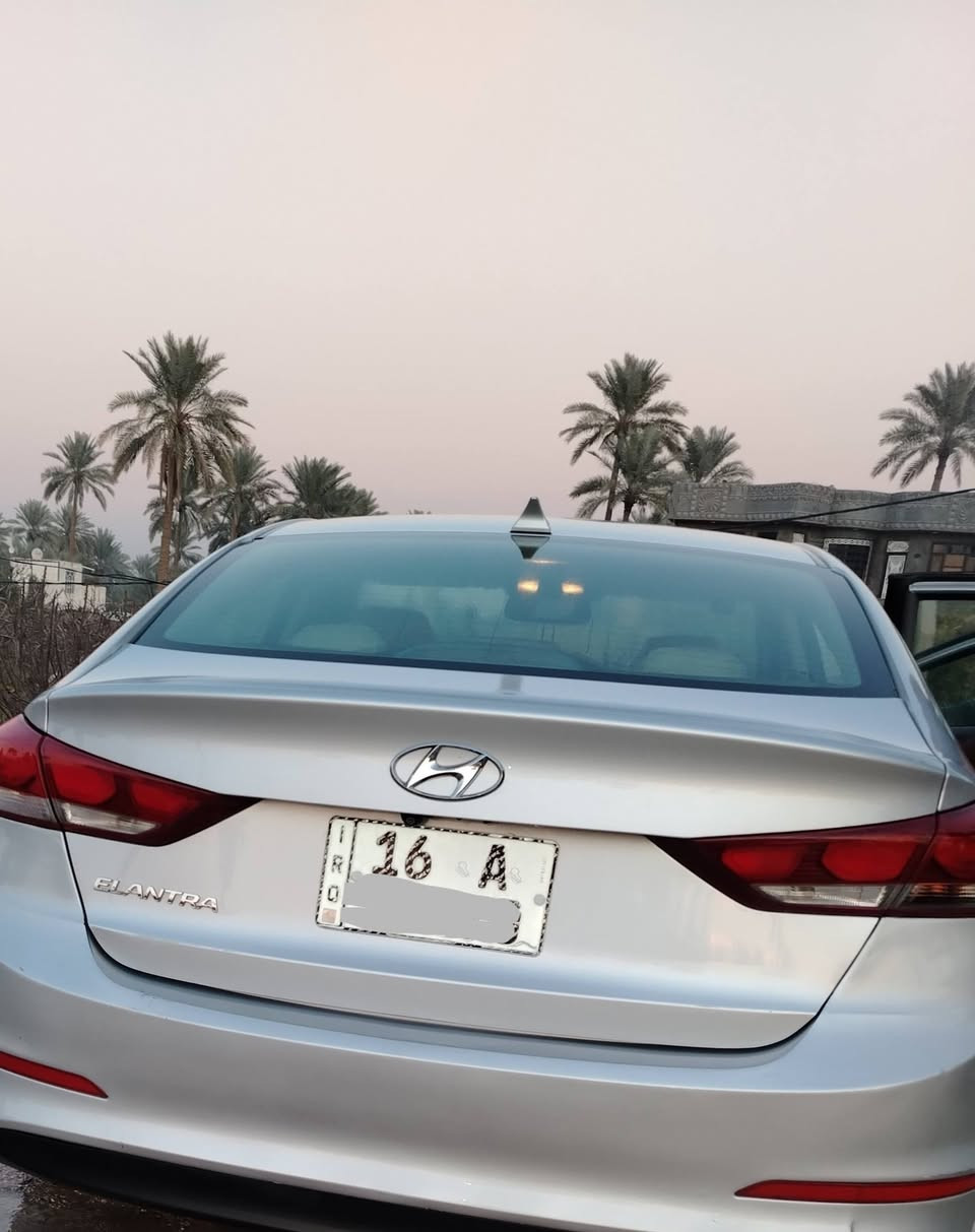 السلام عليكم … 
النترا 18 وارد قادسيه فول مواصفات حادث بنيد فقط بيها سونار وانت من حقك تاخذ سونار ايضا بسمي السعر 132 مكانها بابل للاستفسار ***********
