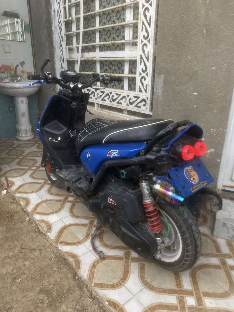 سكنس جبلي كفاله للبيع او مراوس ب فله او بوليس مسطره ***********
