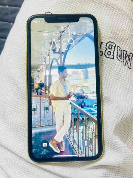 سلام عليكم فون 11عادي للبيع ذ128
ب79 نظامm يجي ويا شاحنه مع حافضه الجهاز نضيف تاخذه فحص اذا عجبك'بغداد الشعب سعره 230بي مجال بسيط 
واتس***********
