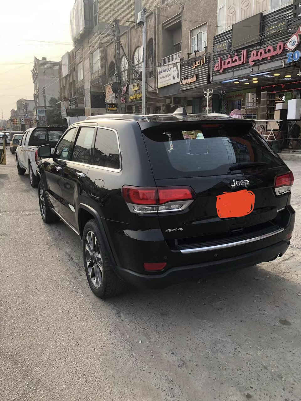 السلام عليكم
جيب كراند شيروكي 2020
فول مواصفات للاخير 
وارد امريكي ماشية 137 الف كيلو 
حادثها موضح بالصور 
كاملة بدون نقص 
كير مكينة مكفولات 
صدر امامي خلفي جديد 
السعر 220 
مكانها بغداد 
***********
