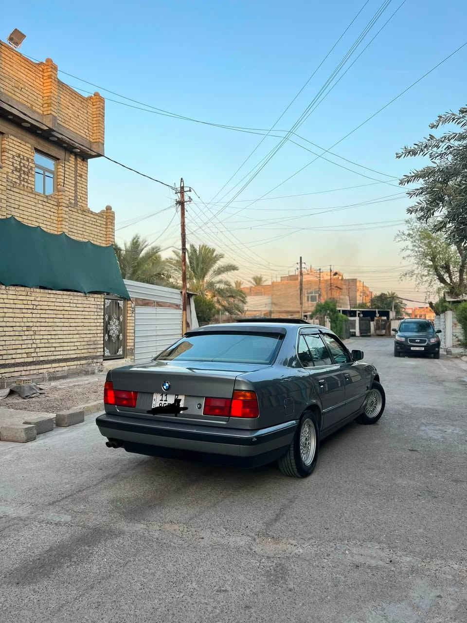 السلام عليكم
للبيع فقط 🟥
bmw 535 1991
صبغ عام للجمالية فقط 
السيارة جديدة بمعنى الكلمة 
كشنات كهرباء مخمل جديدة
جعمقة كهرباء 
مروحة كهرباء 
سلايد 
سيستم سماعات كامل مع مضخم صوت 
تايرات جديدة 
باتري جديدة 
منضومة عدسات 
رقم بغداد بسمي الجديد 
السيارة كاملة من كل النواحي 
للتواصل : ***********
السعر 110$ وبيها مجال 
اخي اذا ميعجبك المنشور اعبرة بكلمة طيبة 
تحياتي
