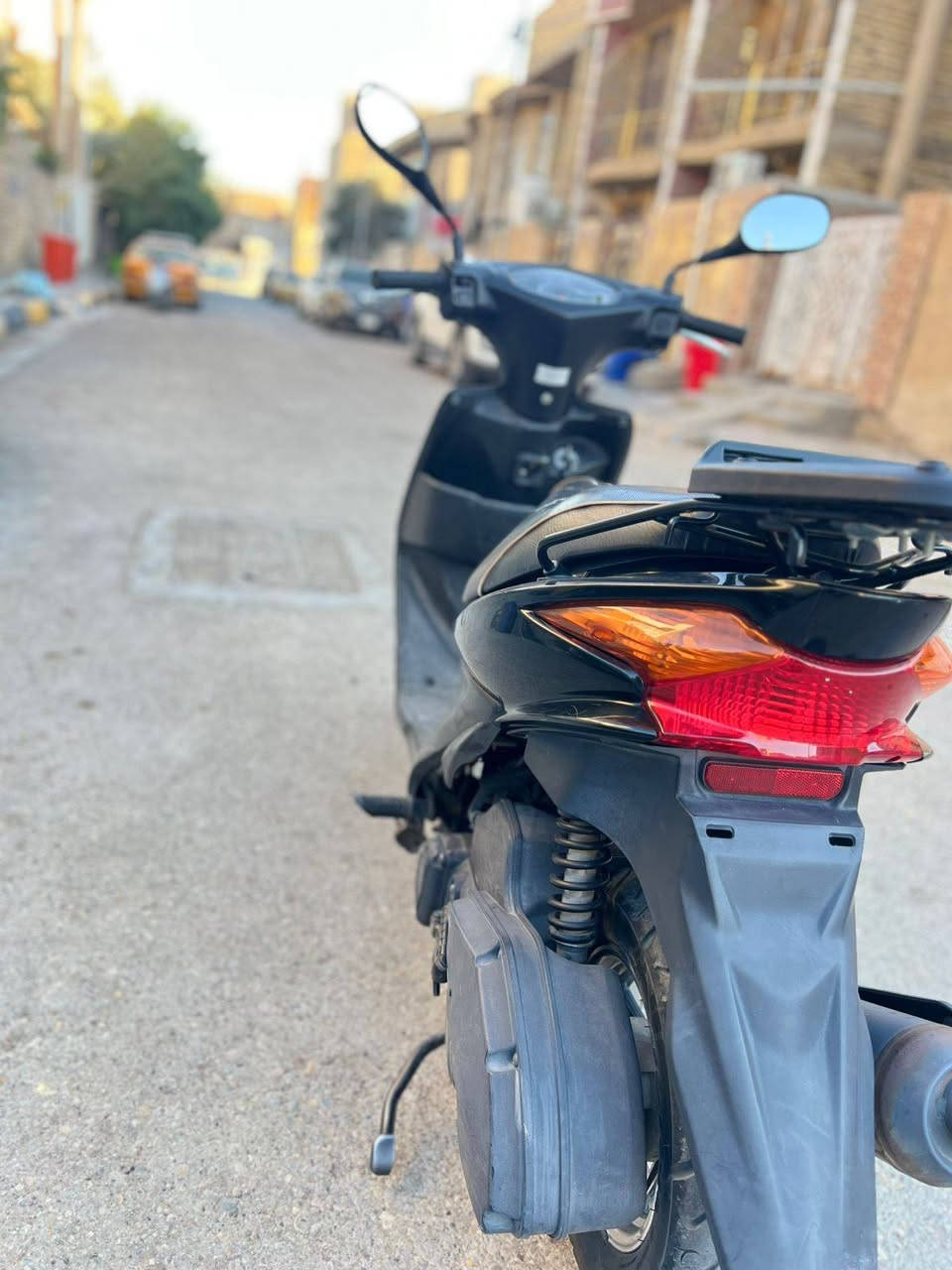 السلام عليكم دراجه ادرس حديث للبيع رمبه صار 15 يوم طالعه من الرمبه الدراجه جديدة ما ناقصه برغي السعر خاص مكلف بالنشر رقم ***********
