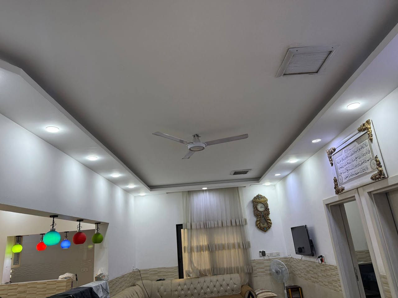 اعلان رقم ٥٧٣
دار للبيع المساحة ٢٤٠م زراعي شرط الضمان الواجه ١٢م طابق واحد استقبال مطبخ حار بارد غرفتين نوم  هول ودرج داخلي وصحيات داخلي وخارجي وبيتونه البيت فول مواصفات دكت مركزي سقوف مغربي فرع عريض جدا الموقع حي الواسطي خلف مول حجي زياد قرب اذاعة الرشيد الاستفسار اكثر الاتصال بالرقم الموبايل ٤٢ ٧٧ ١٢٥ ٠٧٧٠


**إذا كنت صاحب هذا الإعلان وتريد حذفه لأي سبب، رجاءا أرسل رسالة إلى الدعم الفني**