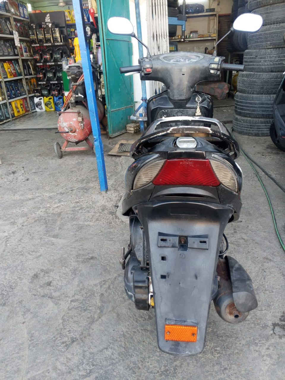 ماكس سرعه ١٤٠ نضيفه مال رمبه جيب وياك فيتر وفحص السعر ٤٥٠ المكان بغداد حي لعامل اتصال ***********
