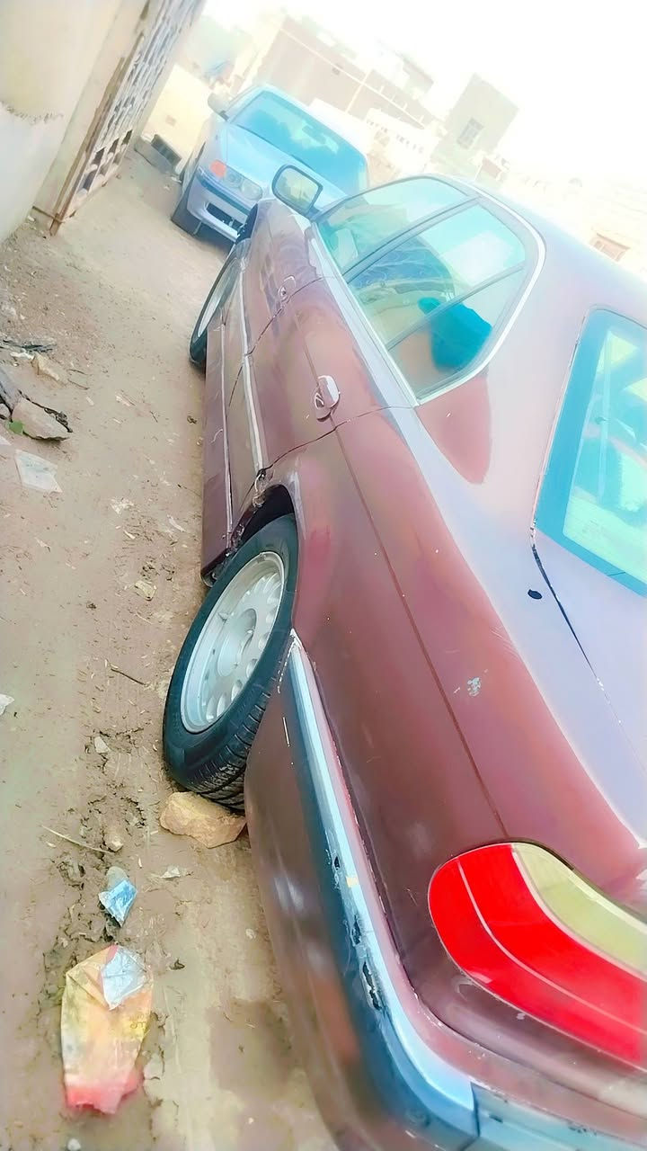 السلام عليكم بي ام خفاش موديل 1998 حجم 730 محرك V8 رقم بصرة تحويل سعرها 50 و بيها مجال *********** البصرة القرنه
