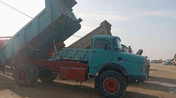 للبيع تك قجمه موديل 80 شاصي بلادي مكفول قماره مصبوقه خارج داخل بدون بدي تفصال جديد محرك مجفت جديد 25 أكسل جيف تخم تاير جديد رقم بغداد تحويل فوراً السعر 37 مليون وبيها مجال مكاني الفلوجه معرض الوطن للاستفسار ه‍ الوكيل حمزه *********** ه‍ ابو قصي *********** ابو قصي ***********
