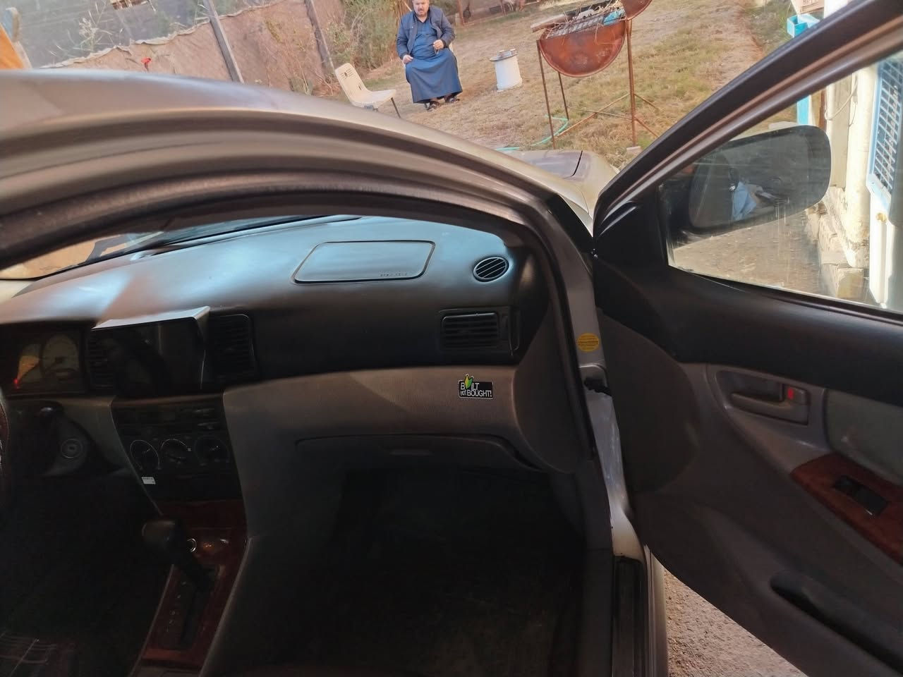 كورلا تويوتا بيكاتشو ٢٠٠٥ بغداد انكليزي مكينه ١٦٠٠ بدون حادث سياره بلاديه مكينه كير حداديه تبريد كهربائيات كله جديد وضع الشركه تخم تاير وباتري جدد السعر ٨٣ وبيه مجال لشراي مكان اسياره بغداد للاستفسار/***********
