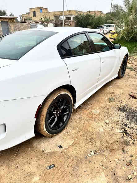 جارجر موديل 22 gt خليجي بيه بنيد وجاملغ فول مواصفات ماعدا الفتحه تشغيل عن بعد كشن حاضن سعره 237 مكان السياره العماره ***********
