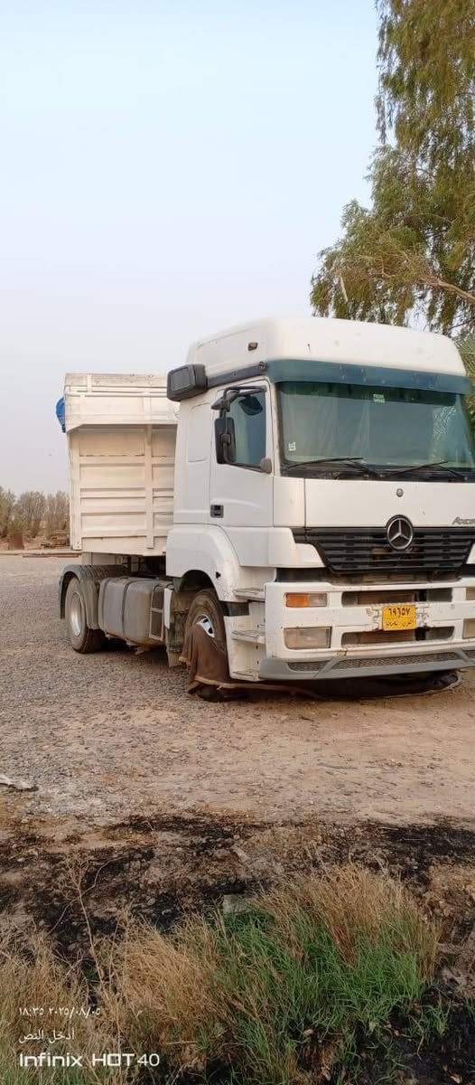 سلام عليكم تريله اكسور لبيع موديل 2003 قمار عاليه حجم 1843رقم سليمانيه تحويل مباشر مربوطه صهريج مكينه كير كله بشرط رقم هاتف *********** اسيا  ***********
