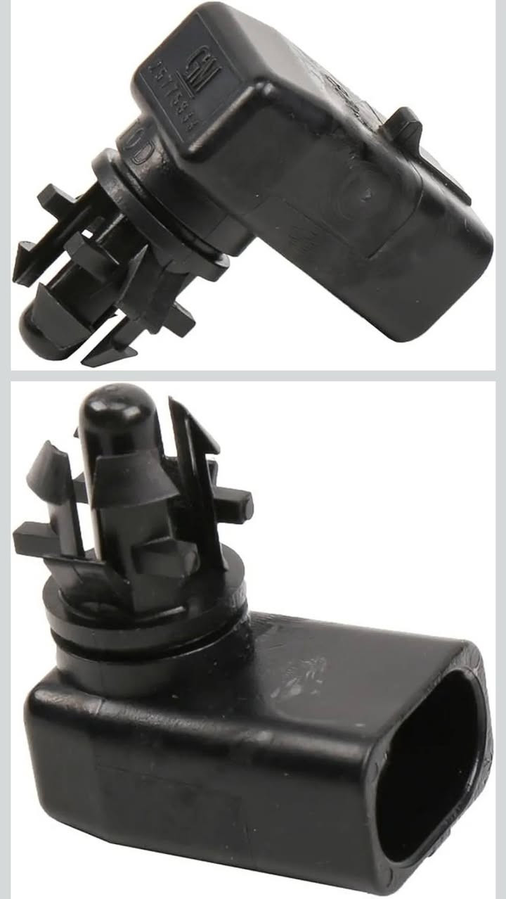 متوفر 
حساس درجة حرارة الهواء المحيط الخارجي Ambient Air Temperature Sensor هذا الحساس متوافق مع مجموعة واسعة جداً
 سيارات مجموعة جنرال موتورز (GM)، وتحديداً الموديلات المصنعة بين عامي 2000 و 2022، ومن أبرز السيارات التي تستخدمه .

سيارات شيفروليه Chevrolet

تاهو Tahoe

سيلفرادو (3500 / 2500 / 1500 Silverado)

سوبربان Suburban

ماليو Malibu


**إذا كنت صاحب هذا الإعلان وتريد حذفه لأي سبب، رجاءا أرسل رسالة إلى الدعم الفني**