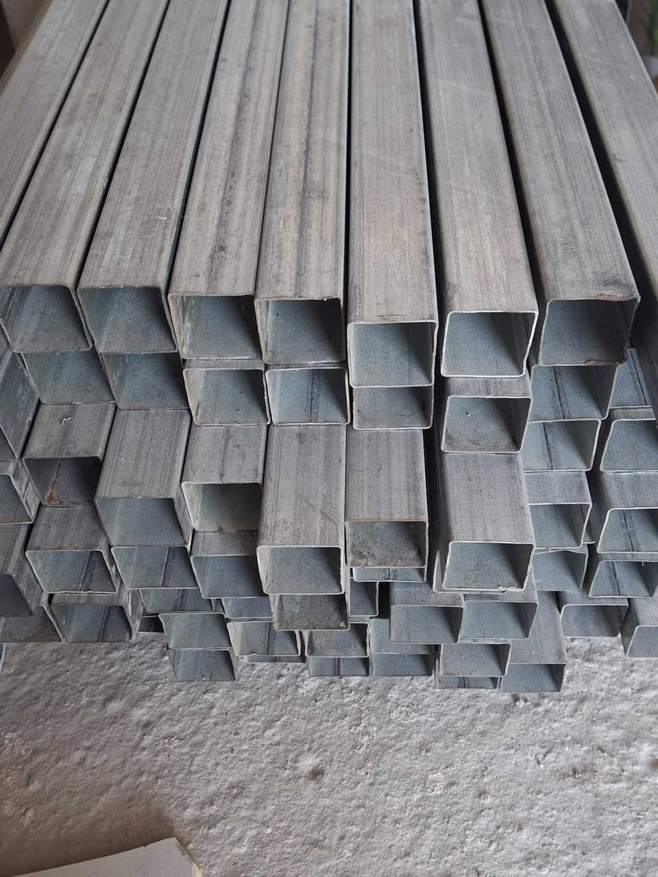 متوفر لدينا جبس بوردكس حديد مغلون جنل ماده لاسقه بورك ستن مع انواع الاصباغ وأبسعار لاستفسار الاتصال برقم *********** واتساب
