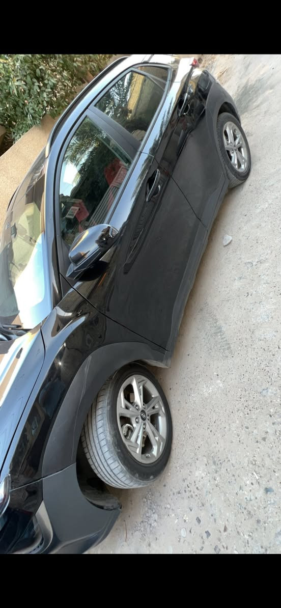 للبيع 145 وبيهه مجال للطيبين .. بدون صبغ
هونداي كونا موديل ٢٠٢٢ 

وارد امريكي ..

ضربتهه دعاميه وراديتر وبدنه ومبدلات بدون تصليح وبدون صبغ 

جاملغ السايق بارد خفيف 

وباب عكس السايق خلفيه بيهه طخه خفيفه كلش ممصلحه 

بنيد كلير امريكا 

مواصفات 

فتحة سقف 

تحكمات ستيرن 

تدفىه تبريد كشنات 

رادارات امامي خلفي 

كامره 

شاشه كار بلي 

 نضام ترحيب 

تحديد مسار 

قياده ذاتيه 

كشنات مخمل 

ردادات جانبيه 

لايتان زنون بلاد 

اشاير بلمري 

رقم بغداد باسمي تحويل مباشر 

محرك 2000 دوش 

سياره مشايه ٣٩ ميل 

مكاني بغداد الدوره شارع ٦٠ 

كلشي موضح بلصور

***********
