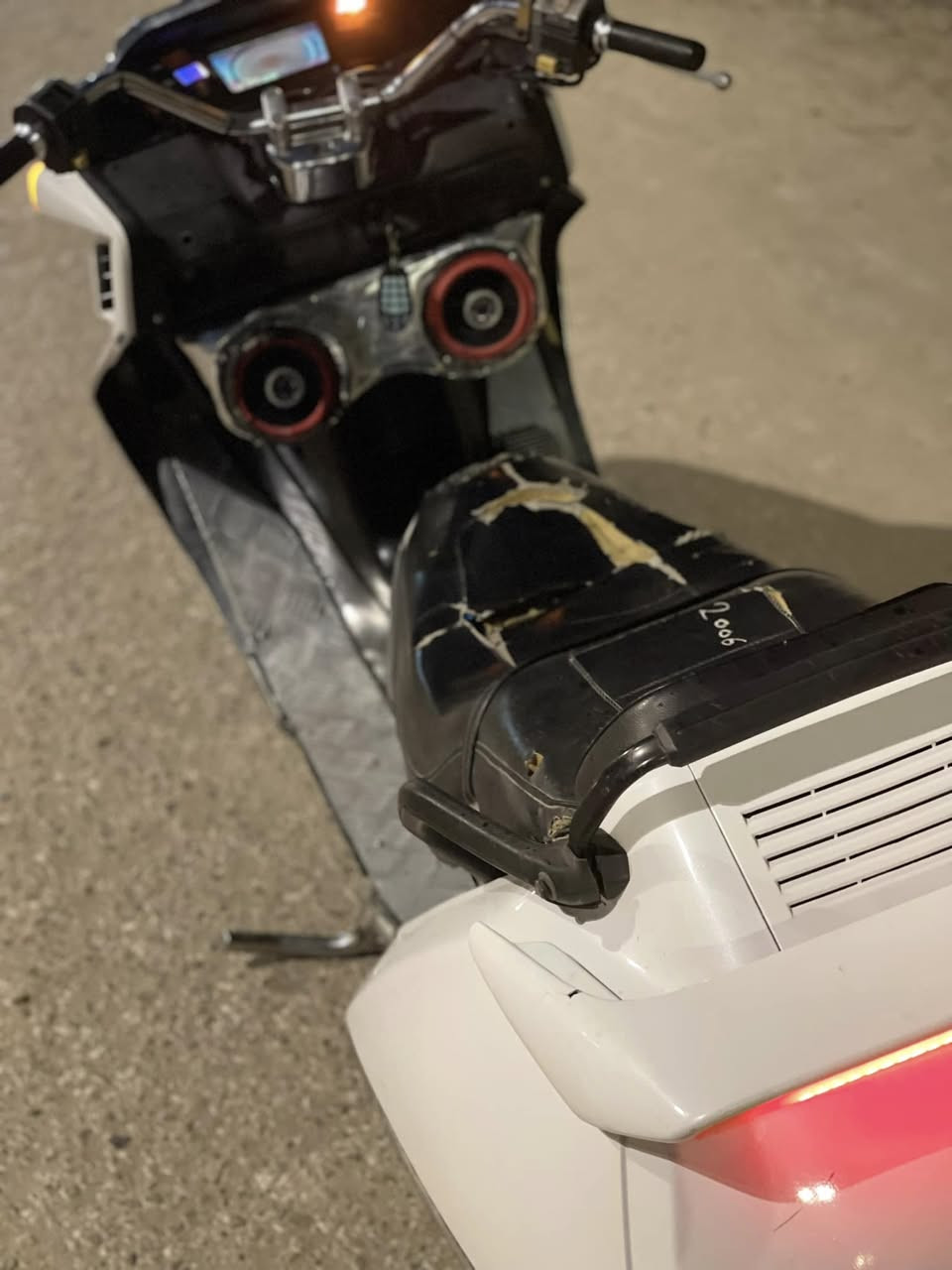 سلام عليكم شباب فيوجن للبيع دراجة كفالة عامة مكينة خير من الله شلعة ومعدل فوول لاتنقيص لاتبخير دراجة مال جناي شراي يراسل واتساب وبخدمتك ***********
