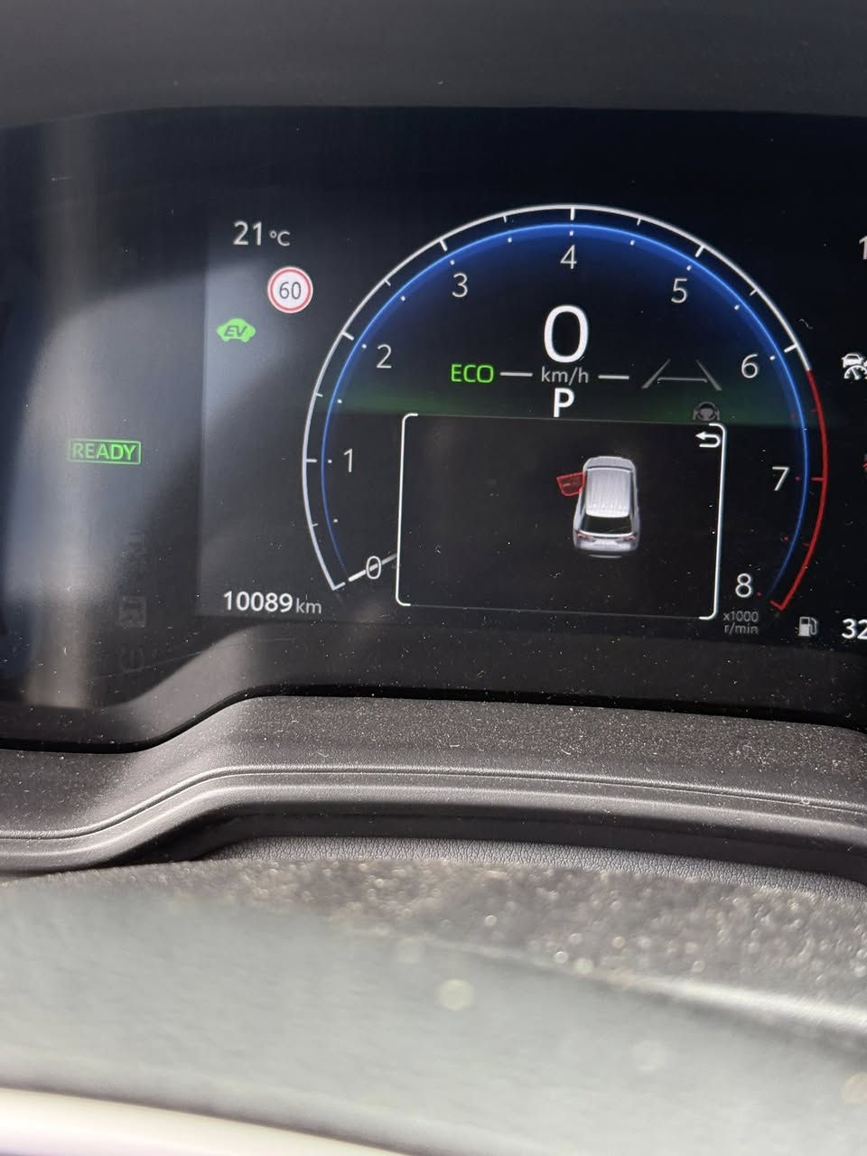 السلام عليكم 
تويوتا فروتلندر 2025 مكفولة كفالة عامة 
السيارة بوضع الزيرو عداد المسافة 10 كم 
السعر 26250 
حي الجهاد 
***********
