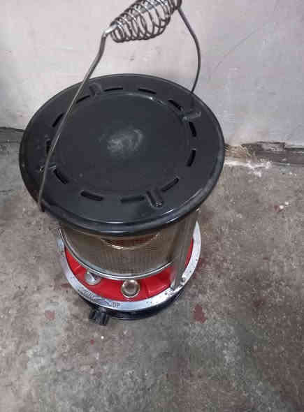 صوبية نفطية لبيع صناعة كوريا ٥٠ وبيها مجال *********** مو صيني هسة موجود بلسوك
