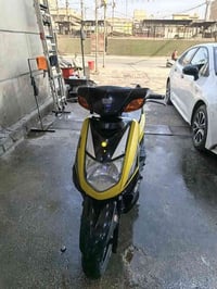 دراجة سكنس نثية كوري نظيفة نكرة سلف بس محتاجة كهربايىات لبيع العنوان م...