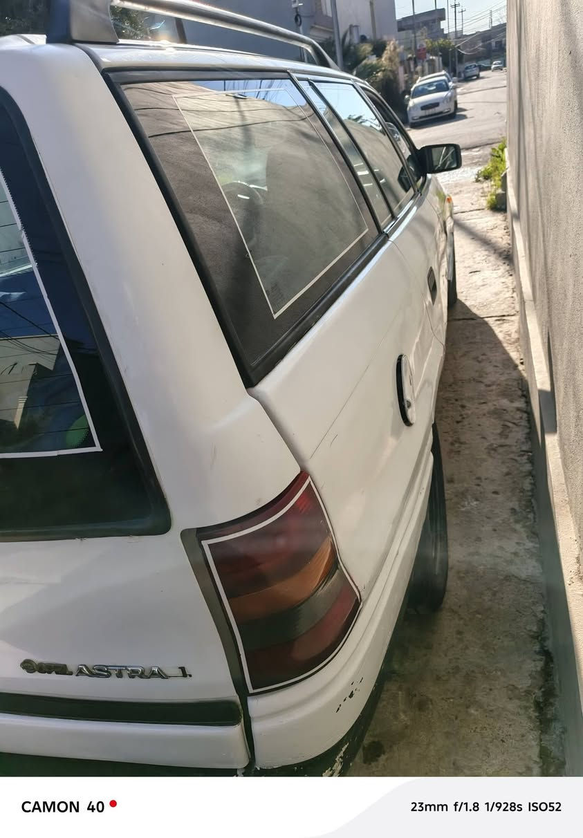 اوبل استرا موديل 1995 وارد ياباني 
تبريد 
تدفئة 
رقم بغداد 
مكينة كير شرط مال كصه نوزل المرغوب 
سنوية ساقطة 
بيها مكانات صبغ انطيك حزام فقط للجمالية مابيها اي ظربة السيارة 
السعر 45 
***********
***********
