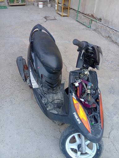 السلام عليك شباب دراجه ماكس مال لعب للبيع كوم حديد  ناقصهه قبق هندر سعرهه 350وبيهه مجال مكانهه بغداد مدينه ***********
