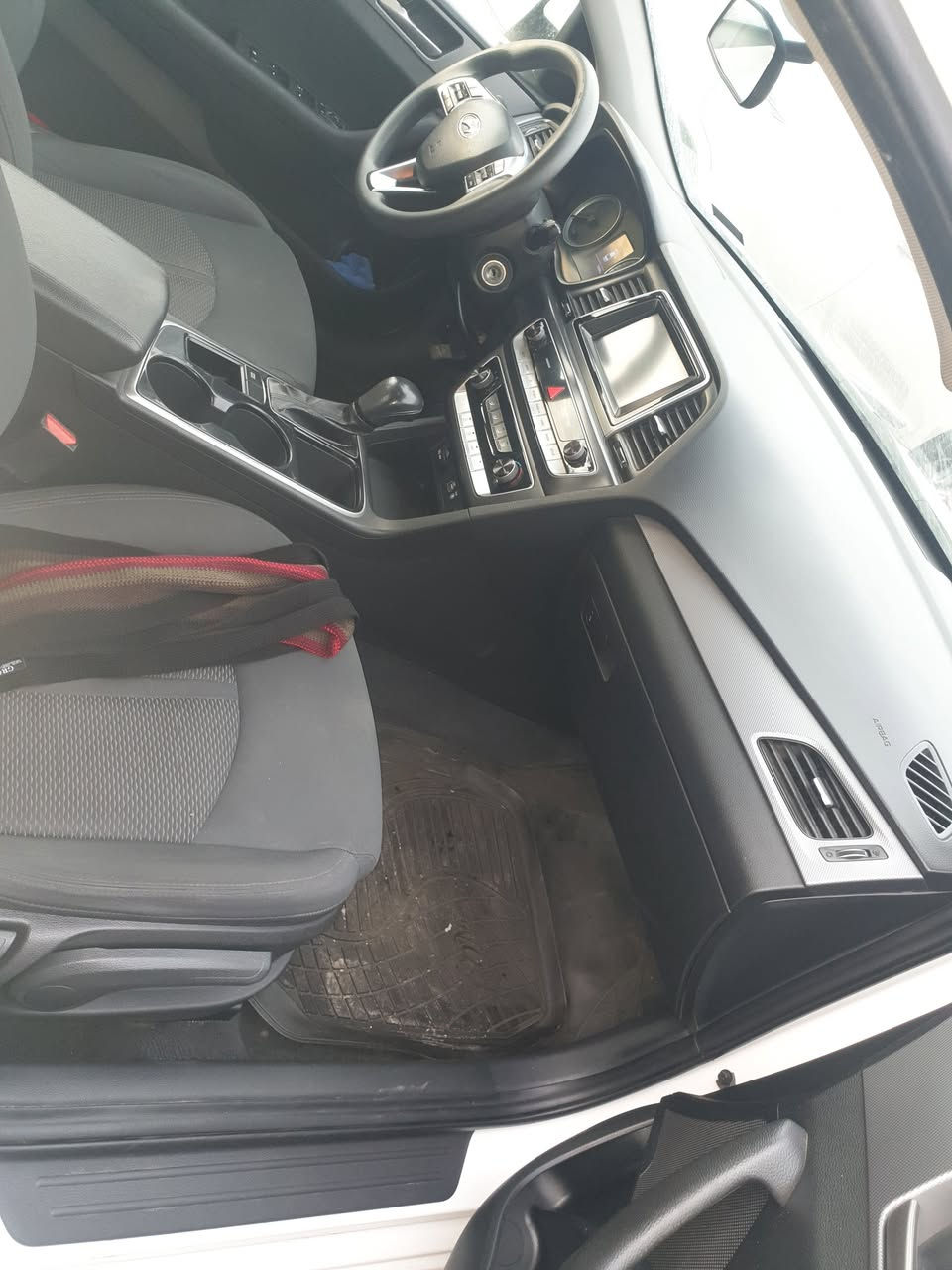 السلام عليكم ...
سوناتا 2019 امريكي رقم اربيل دولي جديد

حادث جاملغ امامي بدون دواخل مكينه 2400 / GDI

السعر 145 بيها مجال مكان السياره بغداد السيديه 

للاتصال ... ***********
