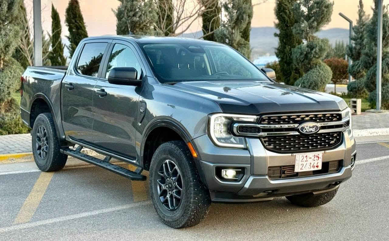فورد رينجر XLT موديل 2024

السيارة وكالة بالكامل وبدون أي صبغ

العداد: 15 ألف كم فقط

حالة السيارة:

• بدون صبغ
• بدون تعديل
• بحالة ممتازة جداً
• لا تحتاج أي مصروف

المواصفات:

• قير أوتوماتيك
• رادار
• كاميرا 360 درجة
• فرامل إلكترونية
• نظام المساعدة في الزحام (Traffic Assist)
• قير إلكتروني
• شاشة كبيرة (نظام تسلا)
• Apple CarPlay
• تحكم بالصوت من المقود
• مثبت سرعة
• دفع رباعي 4×4
• دبل جير
• وضعية قيادة رياضية (Sport)
• نظام رفع وخفض الإضاءة أوتوماتيكياً
• العديد من المواصفات الأخرى

أرقام التواصل:

***********
***********
