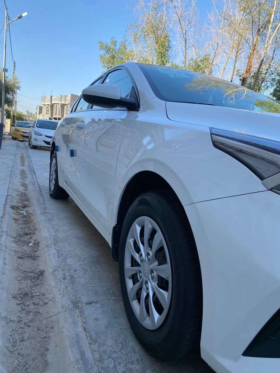 كيا سيراتو 2022 خليجي استقطاع مباشر للمصرف وكاله عامه مضمونه من المالك باقي سنه ونص وتصير حره مكفوله كفاله عامه عده رصعه بلباب مكينه 1600 دوش كير at ماشيه 60 الف سياره جديده جداً بحالة الزيرو مكان السياره واسط السعر 145 وبيها مجال ***********
